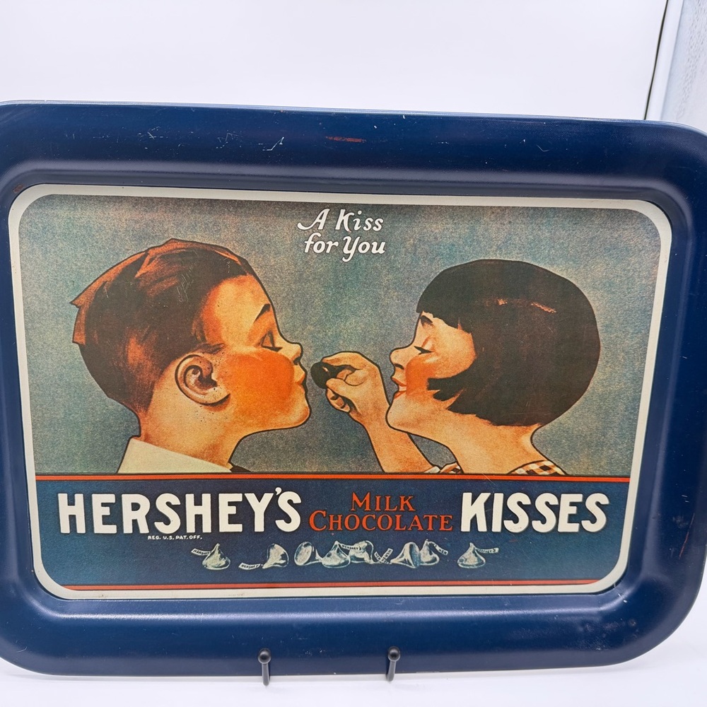 Hershey's Milk Chocolate Kisses Decorative Serving Tray - Navy Blue